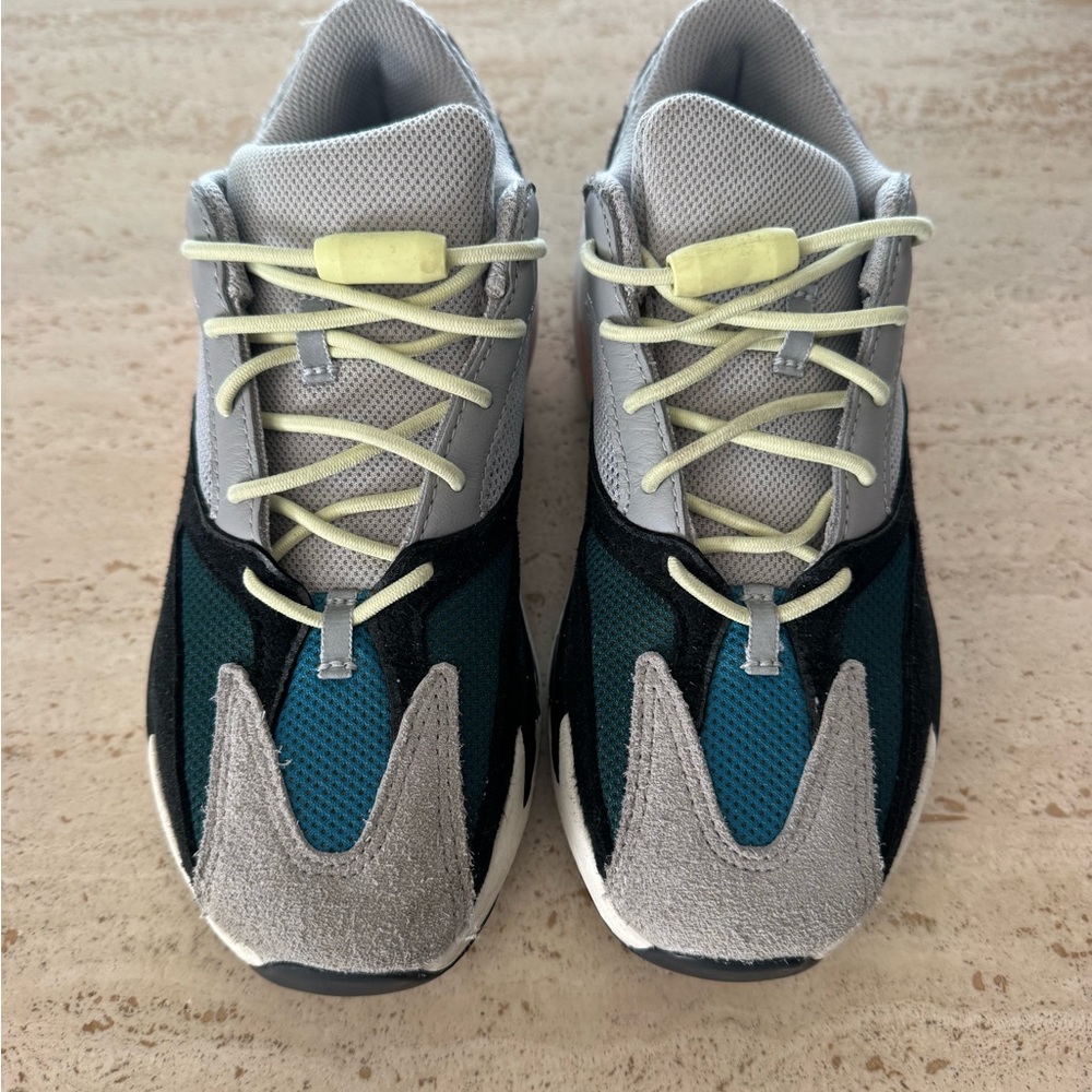 Kids' Yeezy Sneakers